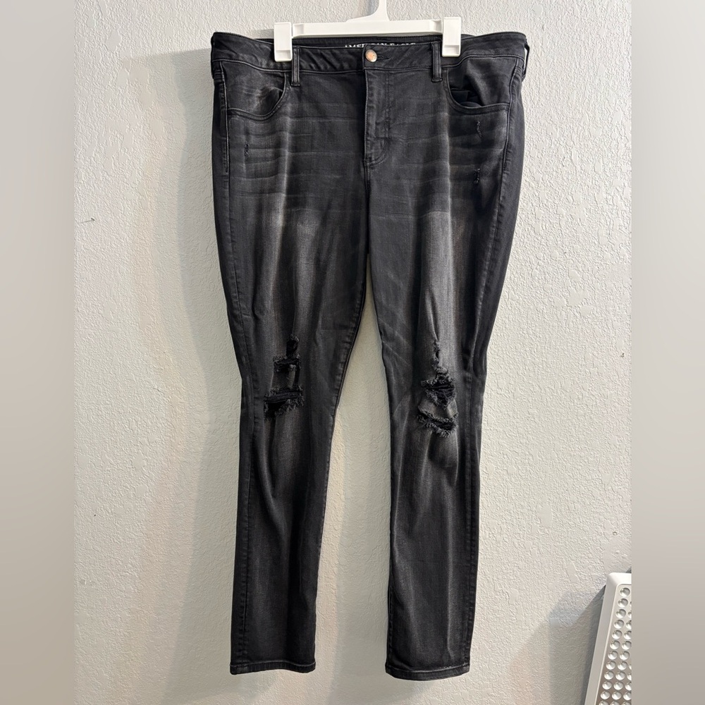 American Eagle Distressed Black Women's Jeggings
